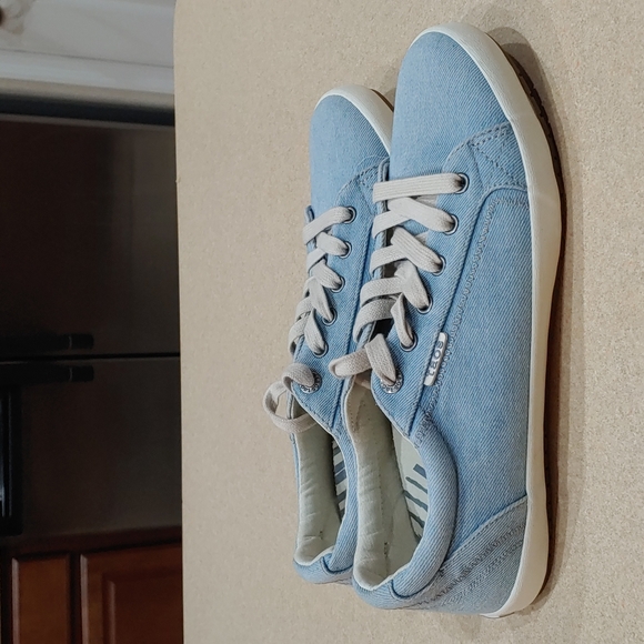 Taos Footwear Star size 11 lace up sneakers - Picture 5 of 11